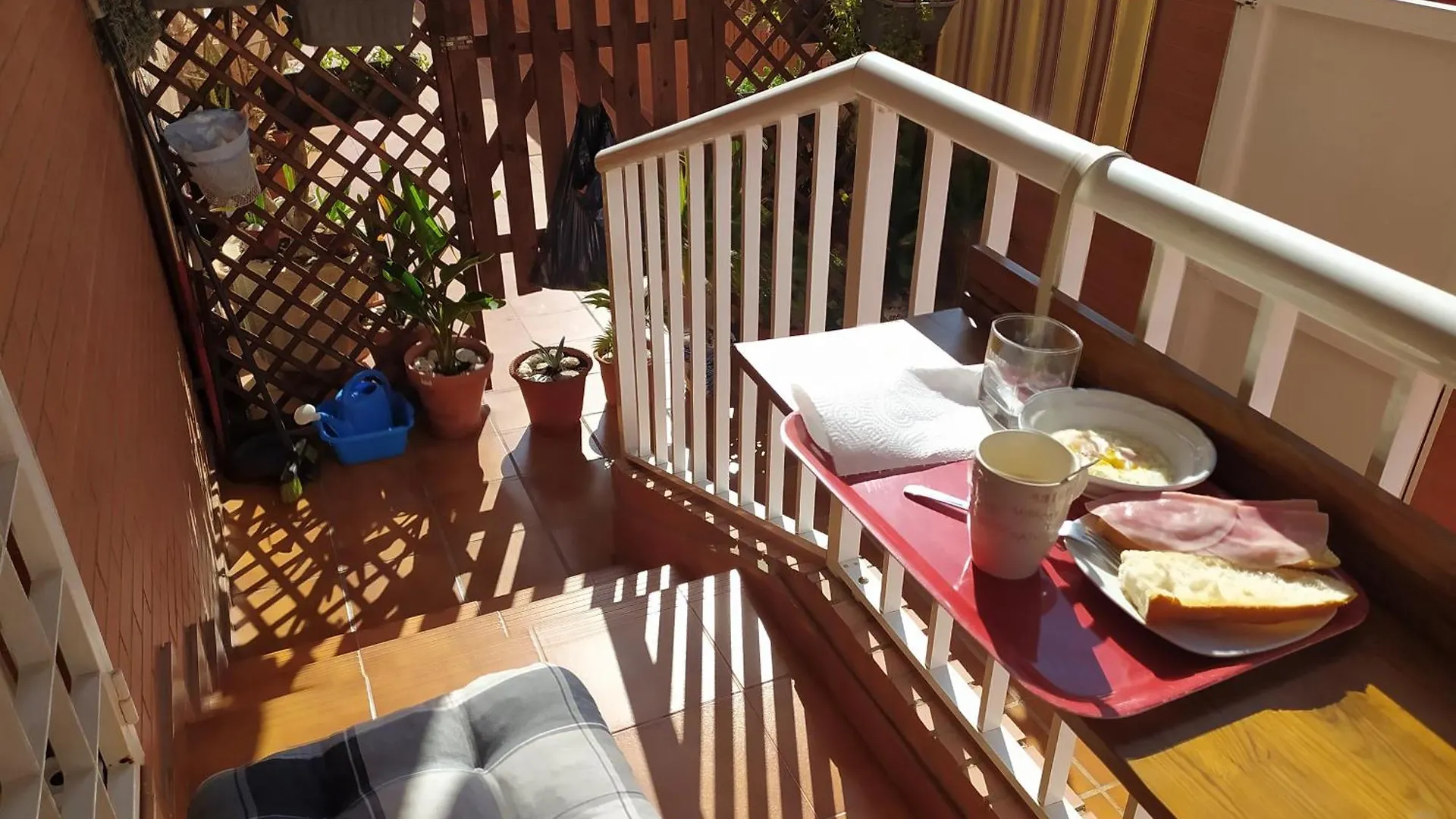 Bajo Con Terraza Junto Al Mar Apartment Almeria Spain